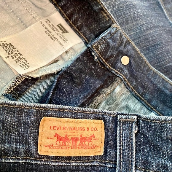 Cute! LEVI’S Jeans mini skirt size 2, 2 front pockets and back pockets - Picture 4 of 7